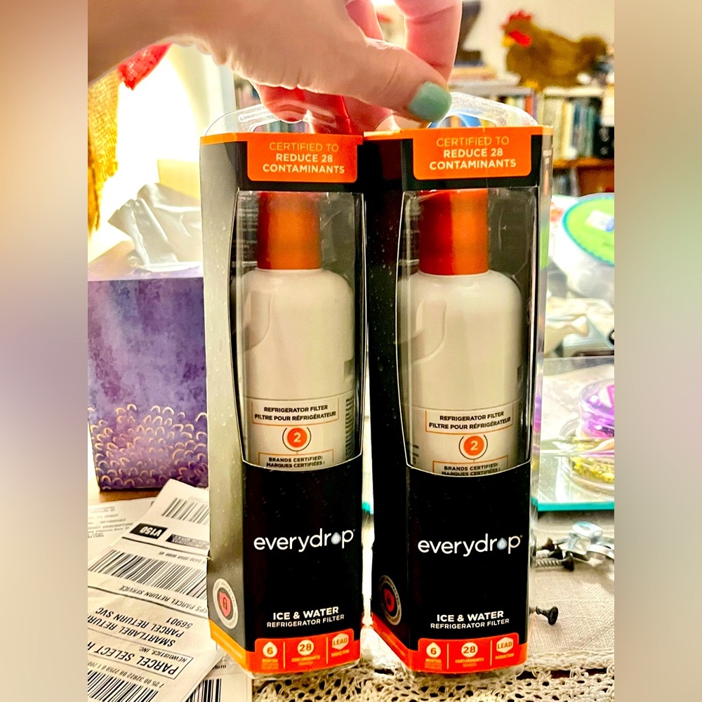 Brand new water 💦 and ice 🧊 filters. Set of 2.
